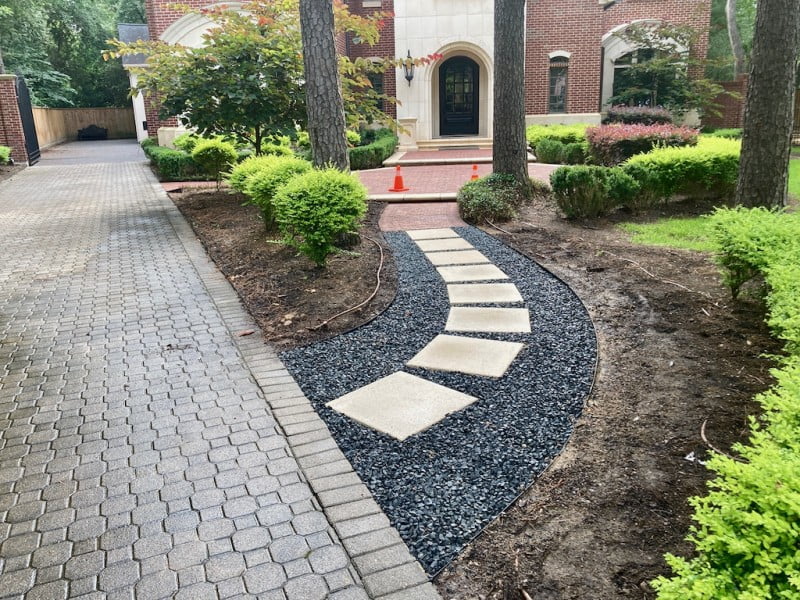 Walkways & Pavers